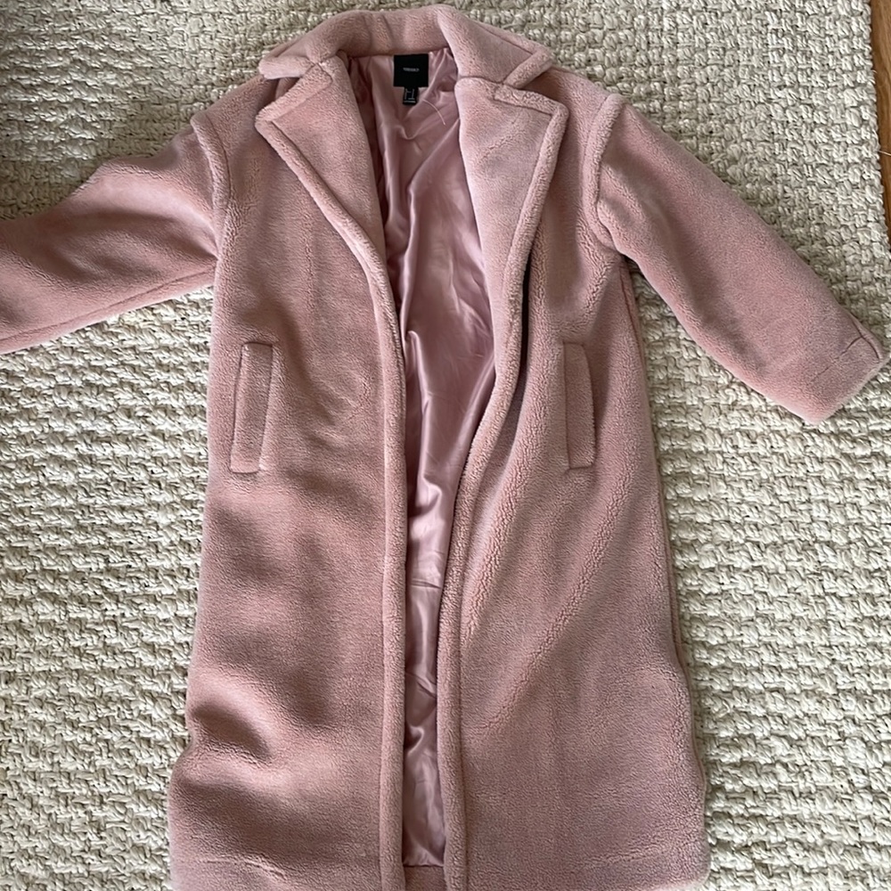 Blush pink long teddy coat. Forever 21 size S